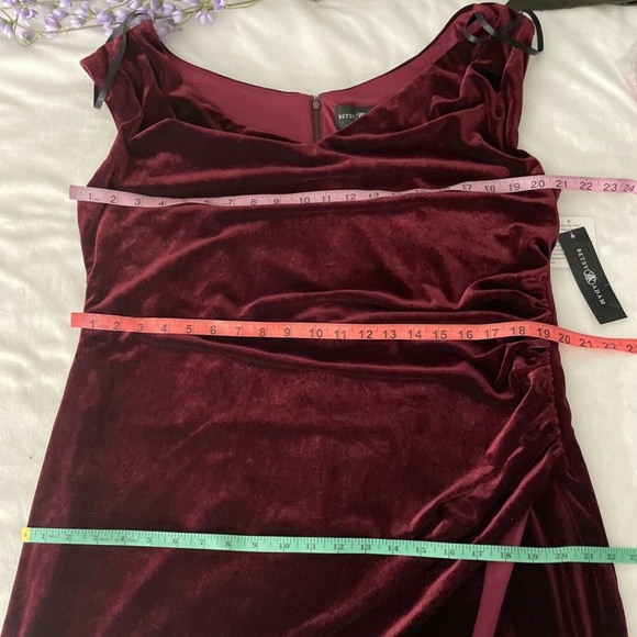 NWT $219 Betsy‎ & Adam Ruched Velvet High Slit Gown in Burgundy [SZ 16W ] - Picture 3 of 16